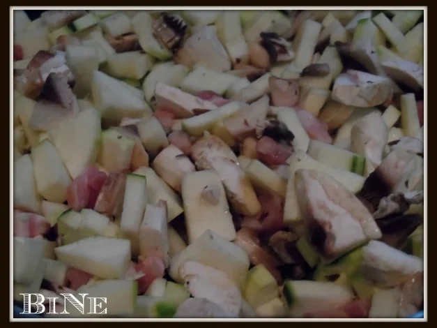 Rezept: BiNe` S REISSALAT MIT LINSEN & CHAMPIGNONS Bild Nr. 4 BiNe` S REISSALAT MIT LINSEN & CHAMPIGNONS - Rezept - Bild Nr. 4