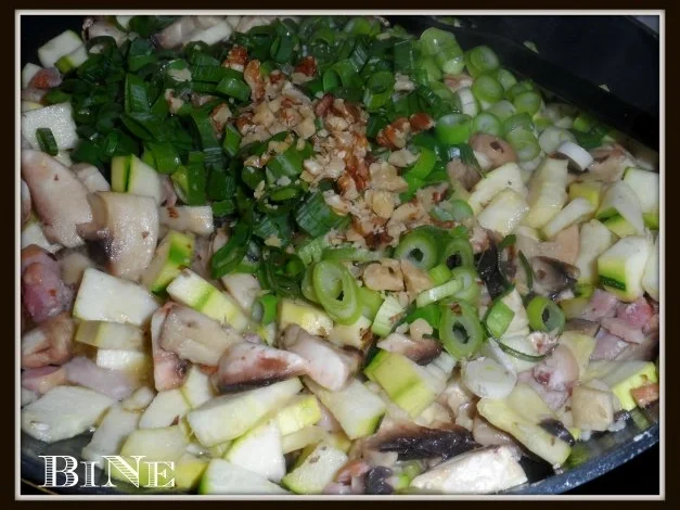 Rezept: BiNe` S REISSALAT MIT LINSEN & CHAMPIGNONS Bild Nr. 5 BiNe` S REISSALAT MIT LINSEN & CHAMPIGNONS - Rezept - Bild Nr. 5