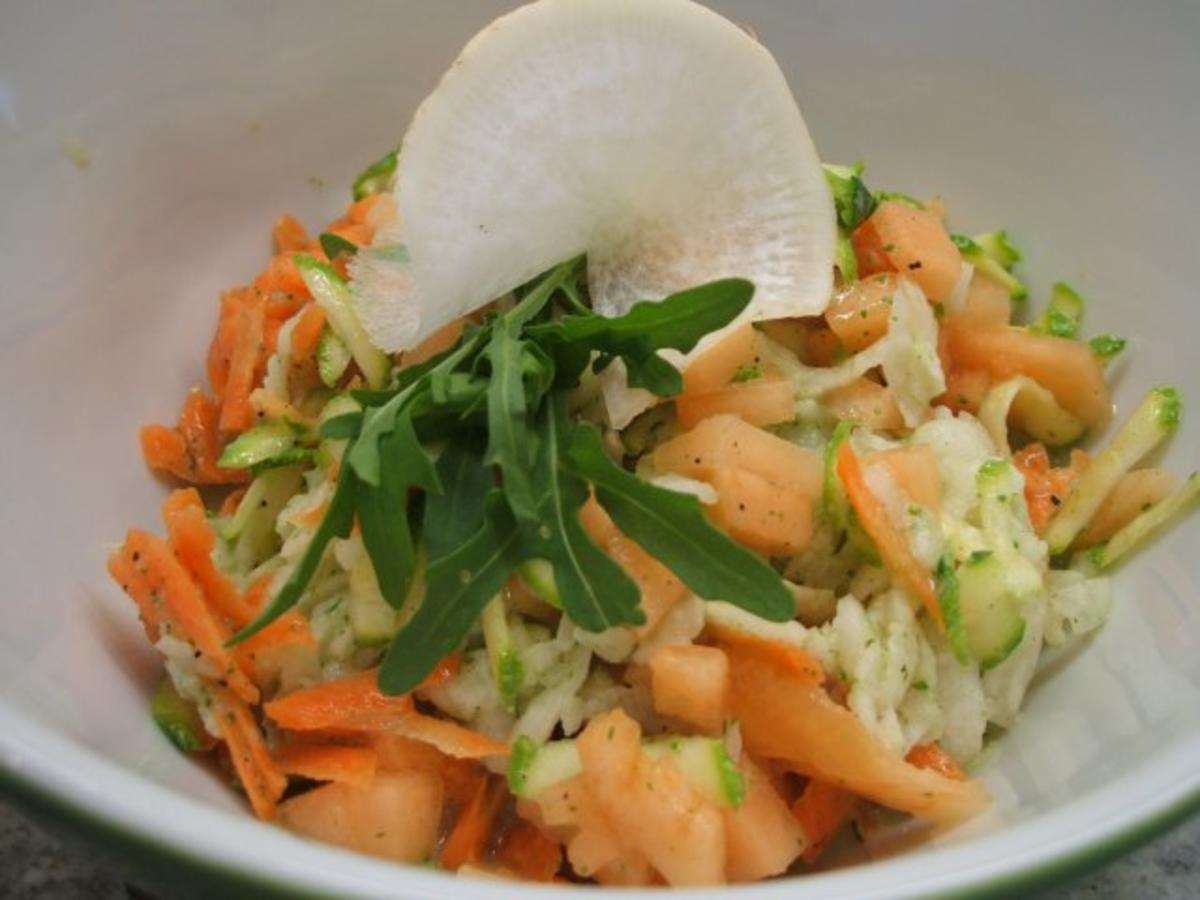 Salate: Frischer Rohkostsalat mit Buttermilchdressing - einfach - von ...