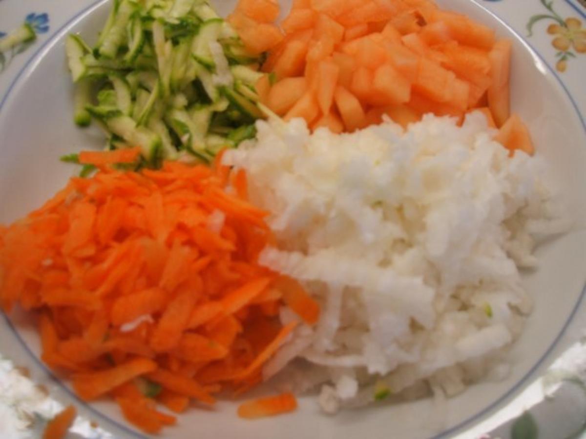 Salate: Frischer Rohkostsalat mit Buttermilchdressing - Rezept - Bild Nr. 3