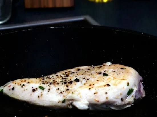 Rezept: Hähnchenbrust, Tomatensauce, Orangen-Gremolata Bild Nr. 6 Hähnchenbrust, Tomatensauce, Orangen-Gremolata - Rezept - Bild Nr. 6