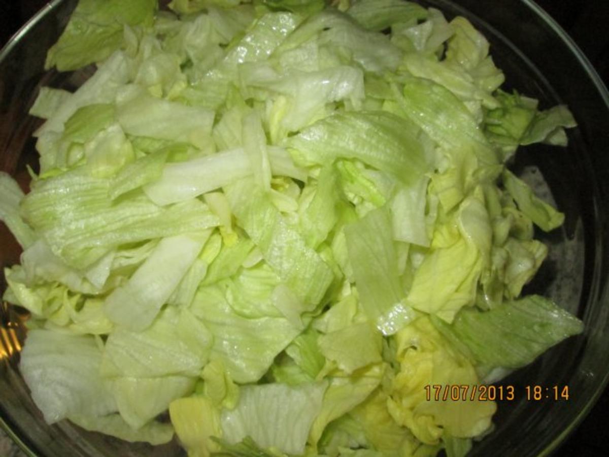 Salat mit Honigmelone und Kräuterweisskäse und Joghurt-Kräuterdressing - Rezept - Bild Nr. 2