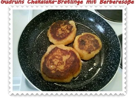 Kartoffeln: Chakalaka-Bratlinge mit Berbere-Tomatensoße - Rezept - Bild Nr. 10