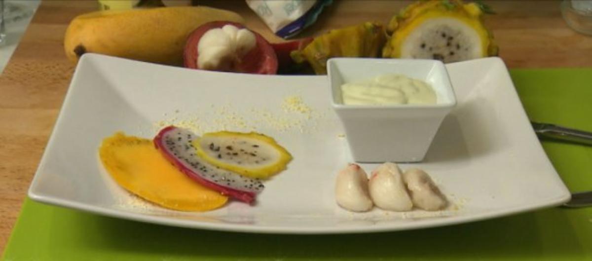 Fruta tropical con crema de coco y aguacate (Don Cali) - Rezept