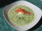 Kalte Gurkensuppe mit Lachs - Rezept