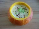 Rezept: Kürbissuppe aus Kürbispüree, asiatisch angehaucht Kürbissuppe aus Kürbispüree, asiatisch angehaucht - Rezept