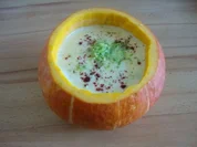 Kürbissuppe aus Kürbispüree, asiatisch angehaucht - Rezept