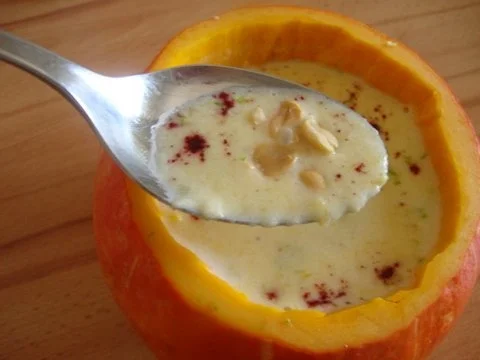 Kürbissuppe aus Kürbispüree, asiatisch angehaucht - Rezept - Bild Nr. 15