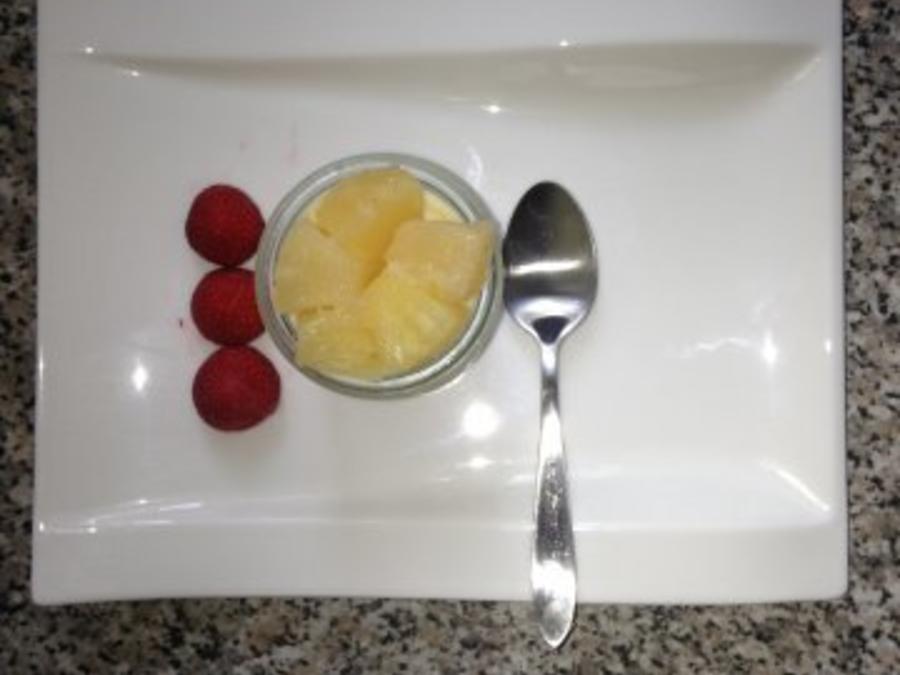 Kokos-Weisse -Schokoladen Panna Cotta mit Rum - Rezept - kochbar.de