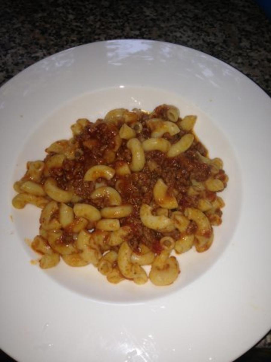 Bolognese unser Lieplings Rezept mit Hörnli - Rezept