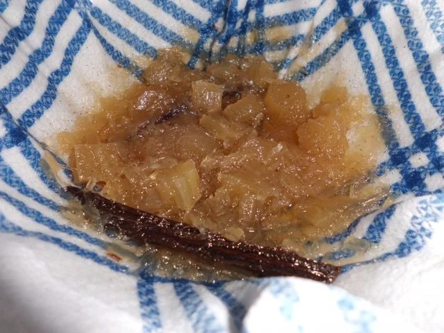 Liköre: Rhabarberlikör mit Vanille - Rezept - Bild Nr. 6