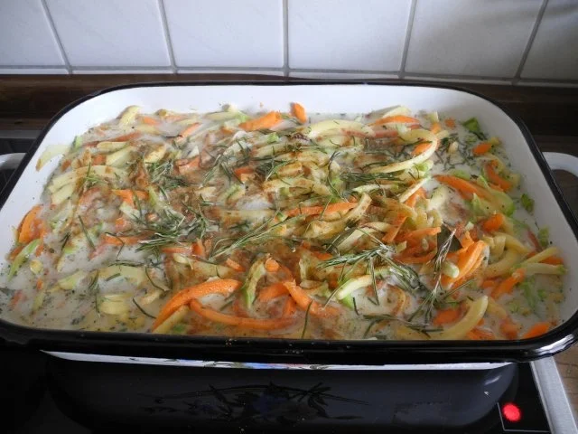 Rezept: Vegan : Gemüse in Streifen mit Käse überbacken Bild Nr. 6 Vegan : Gemüse in Streifen mit Käse überbacken - Rezept - Bild Nr. 6