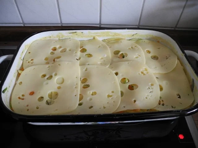 Rezept: Vegan : Gemüse in Streifen mit Käse überbacken Bild Nr. 8 Vegan : Gemüse in Streifen mit Käse überbacken - Rezept - Bild Nr. 8