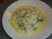 Tortellini in Gorgonzola-Zucchinisoße - Rezept