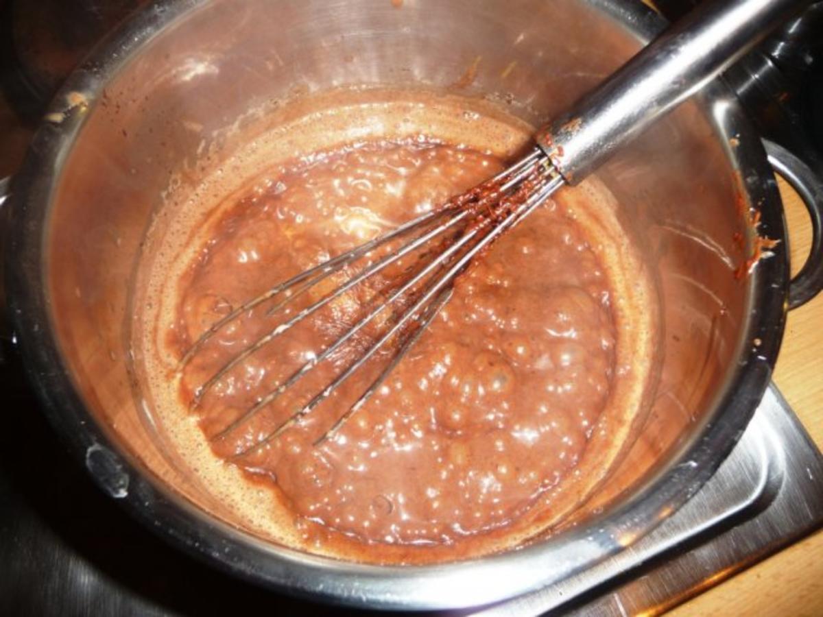 Schokoladen-Marzipan-Torte - Rezept - Bild Nr. 3