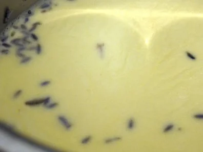 Lavendeltarte mit marinierten Erdbeeren - Rezept - Bild Nr. 2