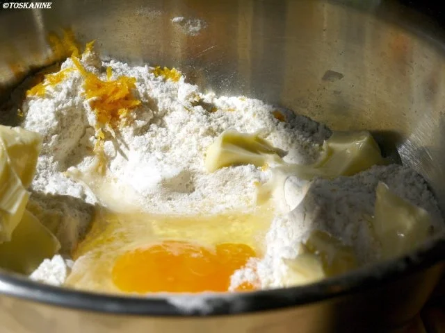 Lavendeltarte mit marinierten Erdbeeren - Rezept - Bild Nr. 3