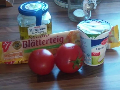 Rezept: Herzhafte Blätterteig-Muffins Bild Nr. 2 Herzhafte Blätterteig-Muffins - Rezept - Bild Nr. 2