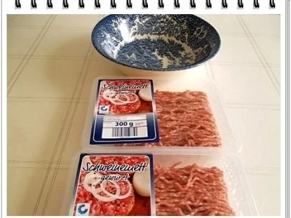 Deftige Frikadellen aus Schweinemett - Rezept - Bild Nr. 3