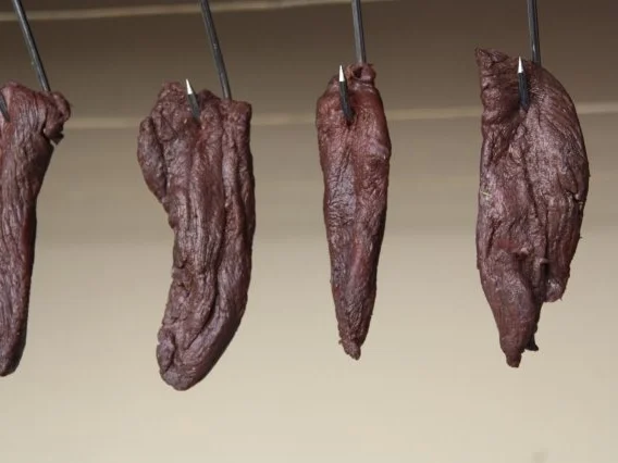 Rezept: Känguru Filet Mariniert und Geräuchert Bild Nr. 3 Känguru Filet Mariniert und Geräuchert - Rezept - Bild Nr. 3