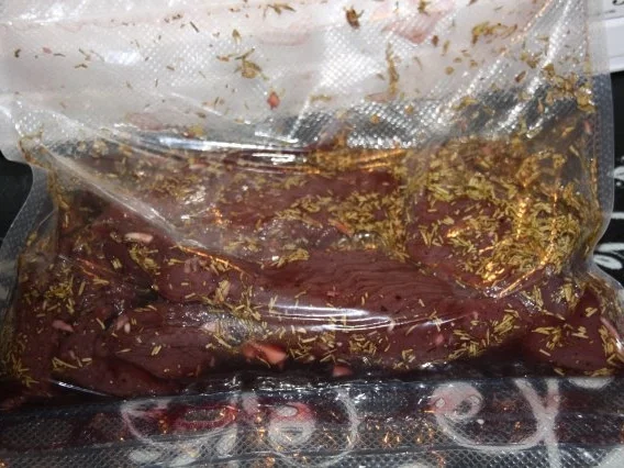 Rezept: Känguru Filet Mariniert und Geräuchert Bild Nr. 6 Känguru Filet Mariniert und Geräuchert - Rezept - Bild Nr. 6