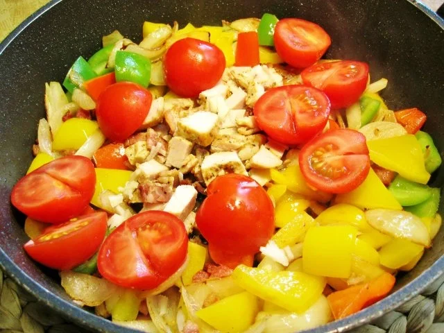 Rezept: Reste-Pfanne mit Nudeln... Bild Nr. 6 Reste-Pfanne mit Nudeln... - Rezept - Bild Nr. 6