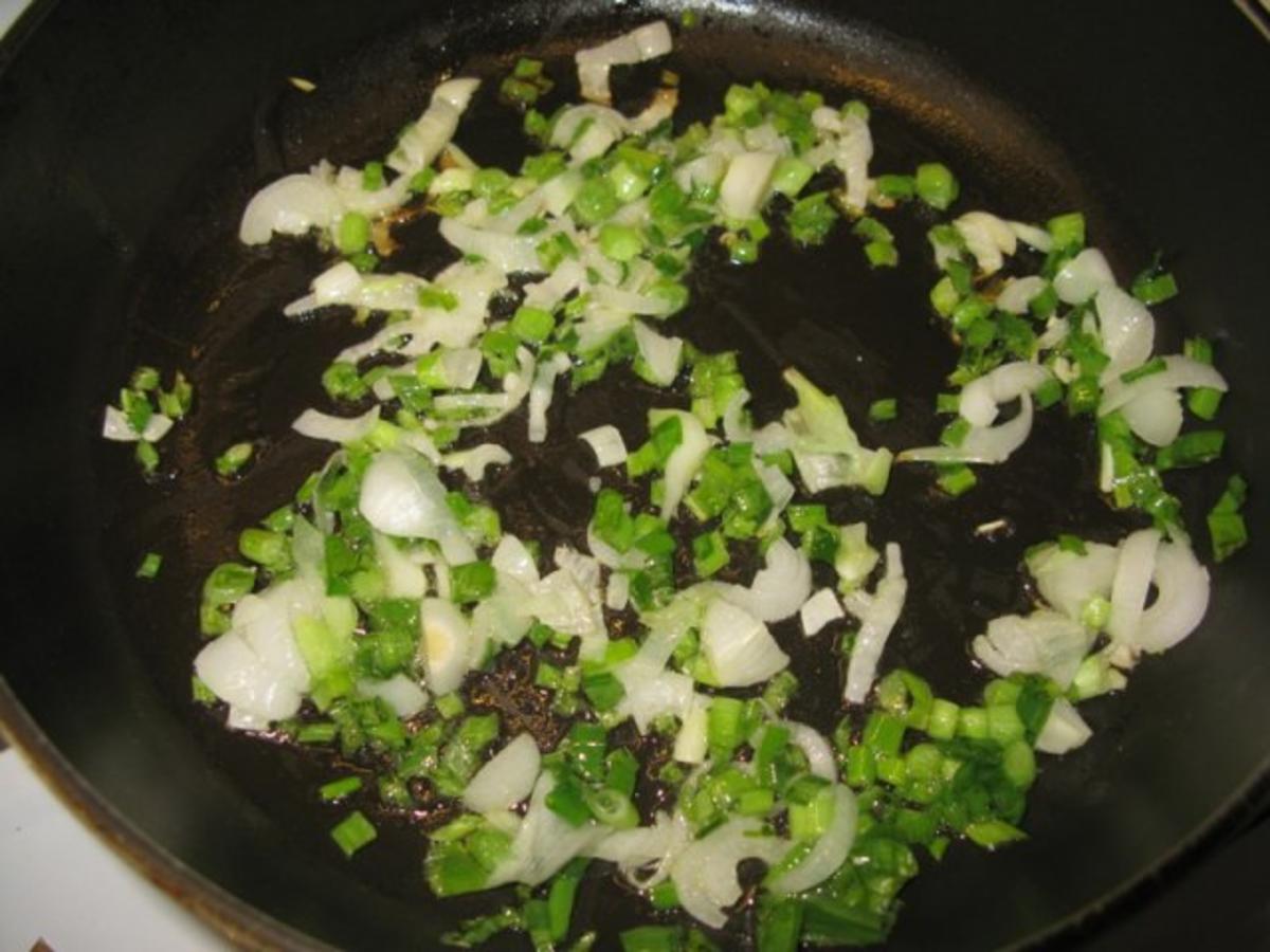 Würziges Eier-Ragout &amp;quot;Geheck von ayren&amp;quot; - Rezept - kochbar.de