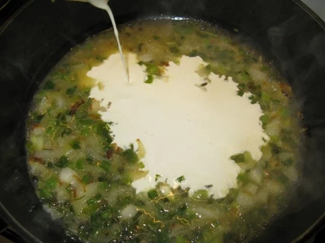 Rezept: Würziges Eier-Ragout "Geheck von ayren" Bild Nr. 3 Würziges Eier-Ragout "Geheck von ayren" - Rezept - Bild Nr. 3