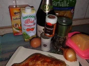 Pfannengericht: Hähnchen-Tomaten-Ragout mit Nudeln - Rezept - Bild Nr. 3