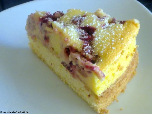 Rezept: Stachelbeertorte mit Schmandcreme Bild Nr. 3 Stachelbeertorte mit Schmandcreme - Rezept - Bild Nr. 3