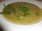 Suppe: Stangenselleriesuppe mit grünen Spargel und Sauerampfer - Rezept