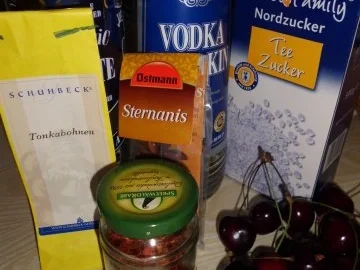 Rezept: Liköre: Kirschlikör "Pikantia" Bild Nr. 2 Liköre: Kirschlikör "Pikantia" - Rezept - Bild Nr. 2