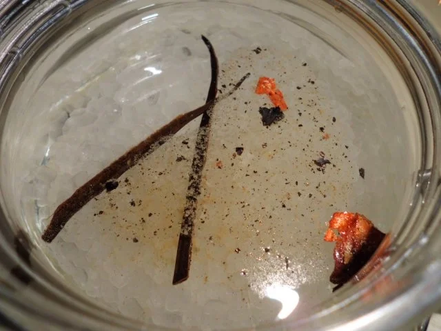 Rezept: Liköre: Kirschlikör "Pikantia" Bild Nr. 3 Liköre: Kirschlikör "Pikantia" - Rezept - Bild Nr. 3