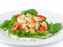 Bohnensalat mit Erbsenschoten und Tomaten - Rezept