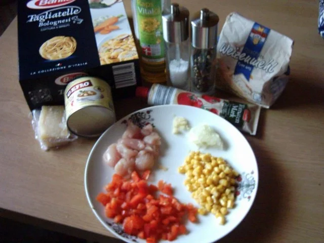 Rezept: Pasta Tagliatelle mit Hähnchen-Gemüse-Soße Bild Nr. 2 Pasta Tagliatelle mit Hähnchen-Gemüse-Soße - Rezept - Bild Nr. 2