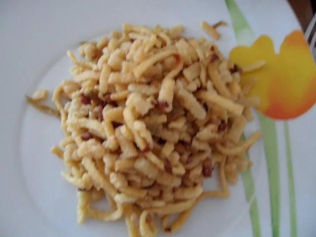 Knöpfle mit Lauch und Speck - Rezept