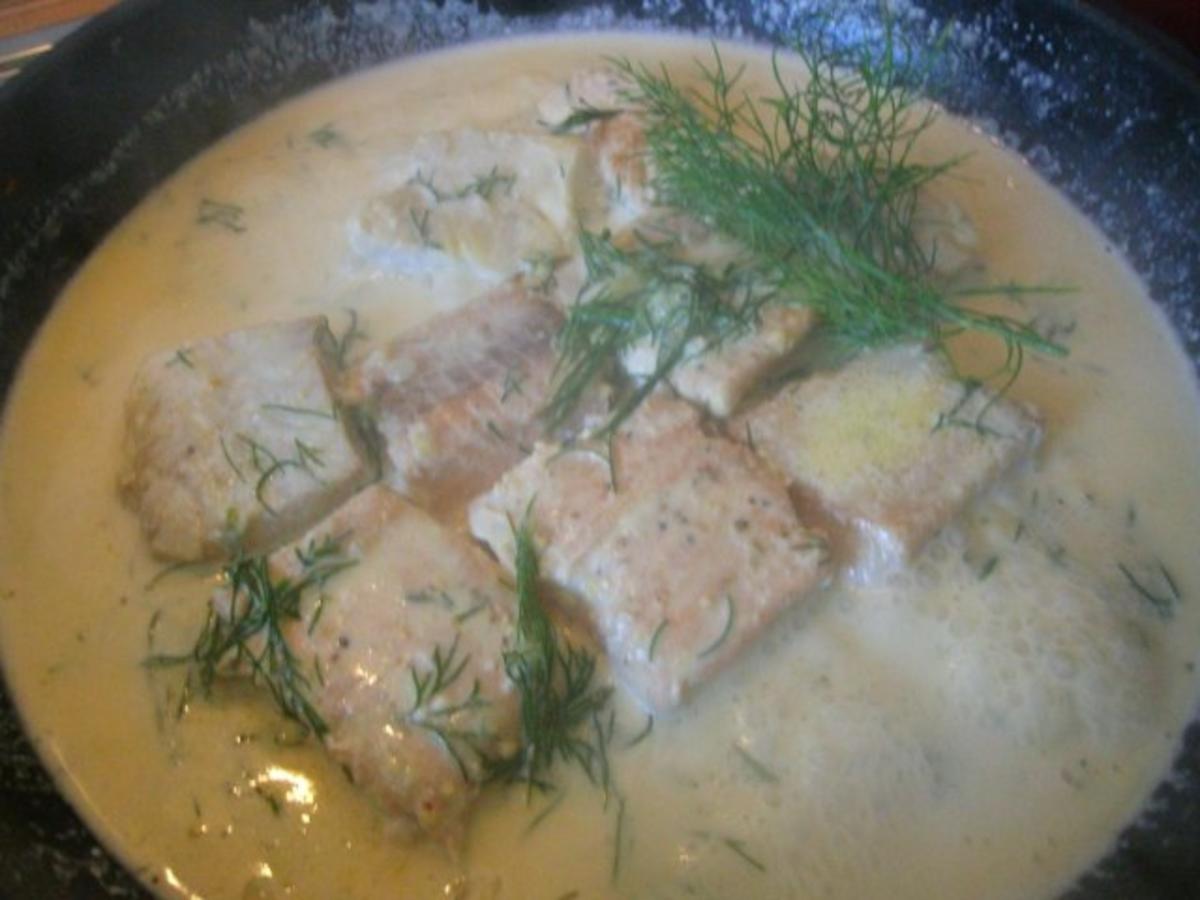 Fisch in Weißwein-Sahne Sauce mit Sesambratlingen - Rezept - Bild Nr. 9