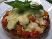 Toast: Vinschgerl sommerlich belegt und überbacken - Rezept