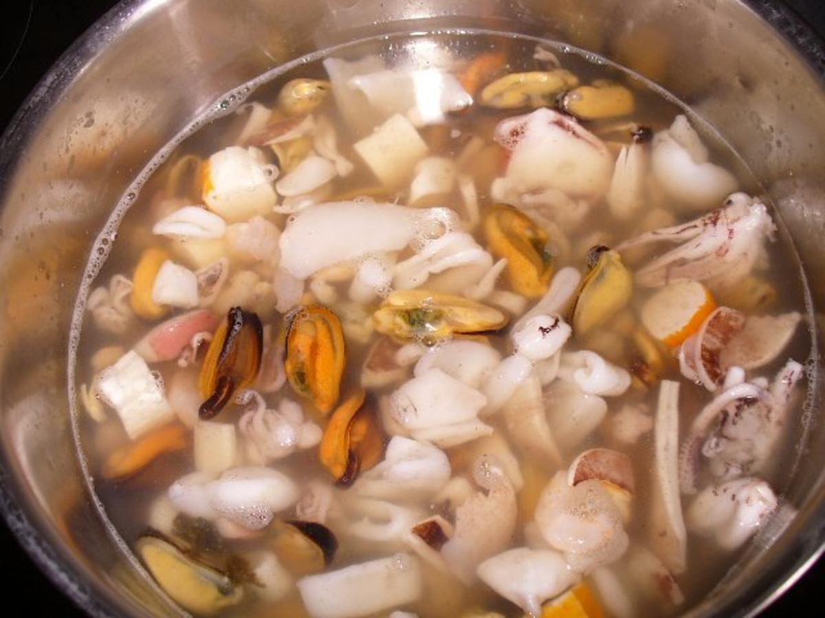 Suppe aus Meeresfrüchten - Rezept - Bild Nr. 4