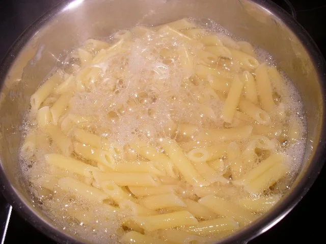 Rezept: Butternudeln mit Frutti di Mare und Zander Bild Nr. 2 Butternudeln mit Frutti di Mare und Zander - Rezept - Bild Nr. 2