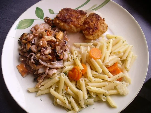 Rezept: Butternudeln mit Frutti di Mare und Zander Butternudeln mit Frutti di Mare und Zander - Rezept