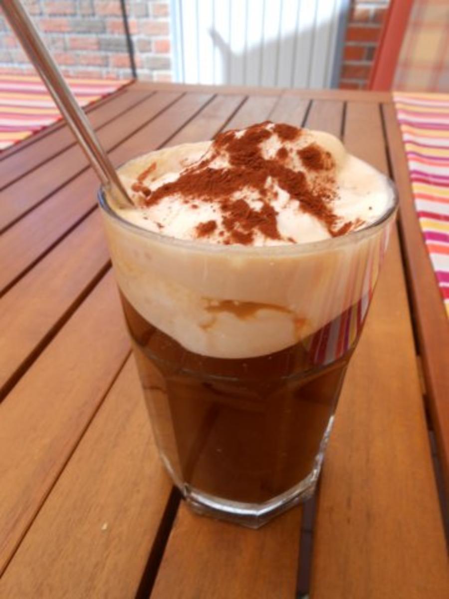 Eiskaffee ideal für den Sommer wenn der Kaffeedurst über einen kommt ...