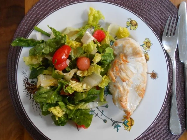 Sommersalat mit Melone und Hähnchenbrustfilet - Rezept