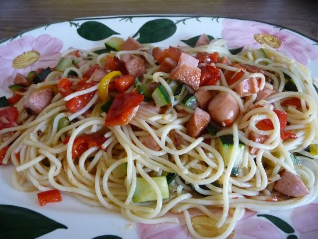 Unter 30 Minuten : Bunte Pastapfanne - Rezept - Bild Nr. 2