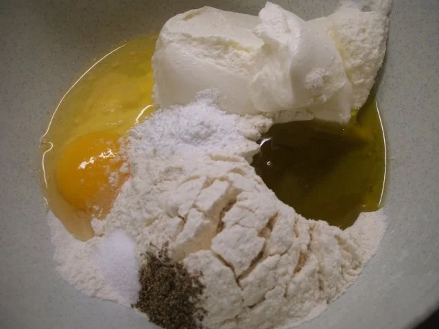 Pikantes Backen: Tomatenmuffins "Caprese" - Rezept - Bild Nr. 3