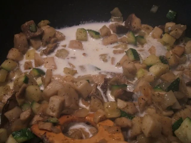 Pilze: Kräuterseitlinge mit Zucchini zu Pfannkuchenröllchen - Rezept - Bild Nr. 5