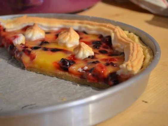 Tarte aux Citrons mit kleinen Früchtchen - Rezept