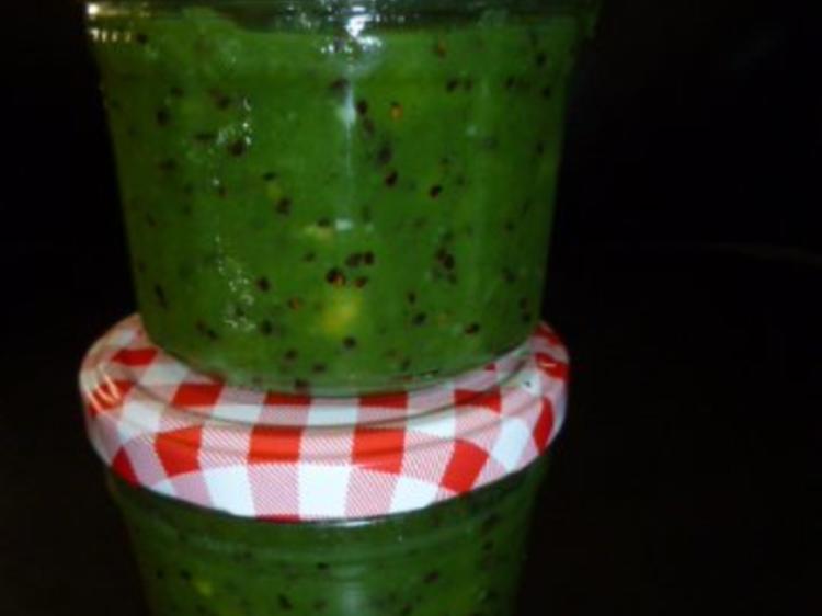 Kiwi-Marmelade mit Vanillearoma - Rezept