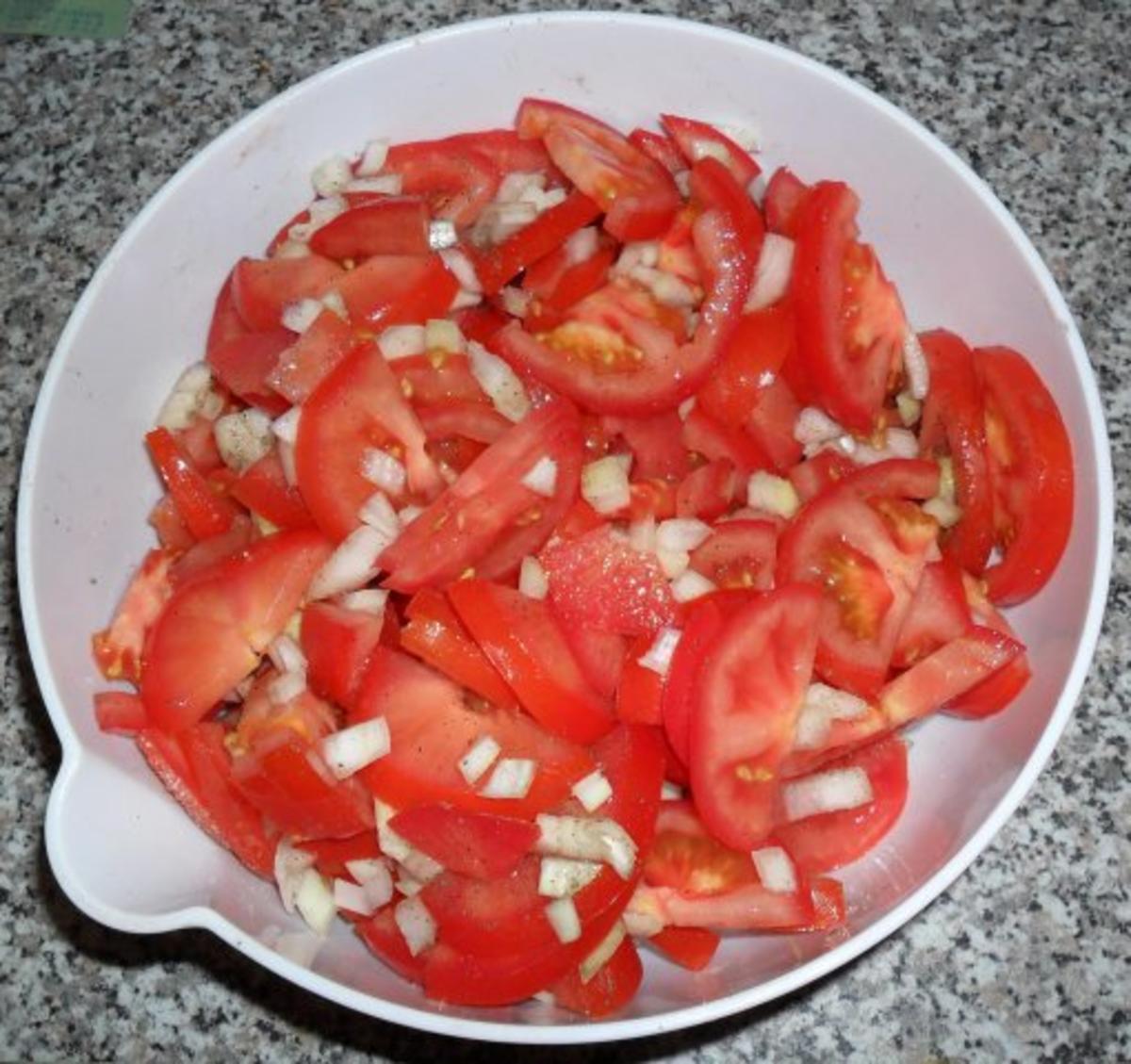 Schlichter Tomatensalat - Rezept