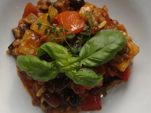 Rezept: Pikanter Gemüsesalat aus Sizilien Bild Nr. 2 Pikanter Gemüsesalat aus Sizilien - Rezept - Bild Nr. 2